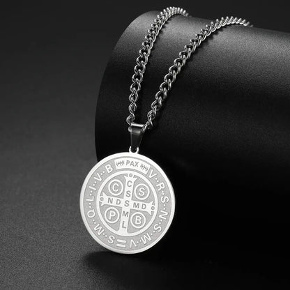 Collar Dije San Benito — Protección Espiritual en Acero Inoxidable